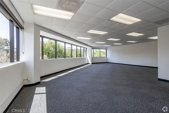 2nd. Floor Office-Open Space