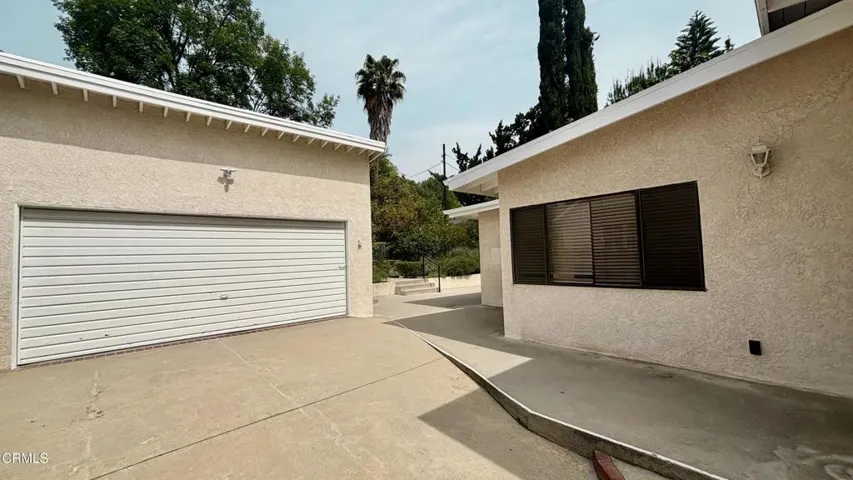 Garage/side of house