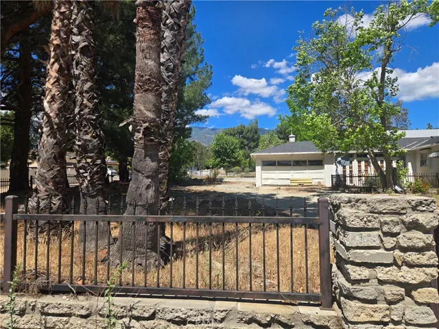 Wrought iron & block fencing