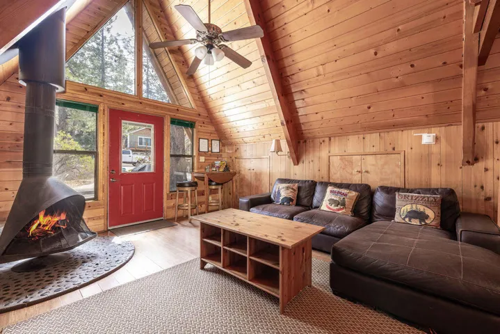 Livingroom2-