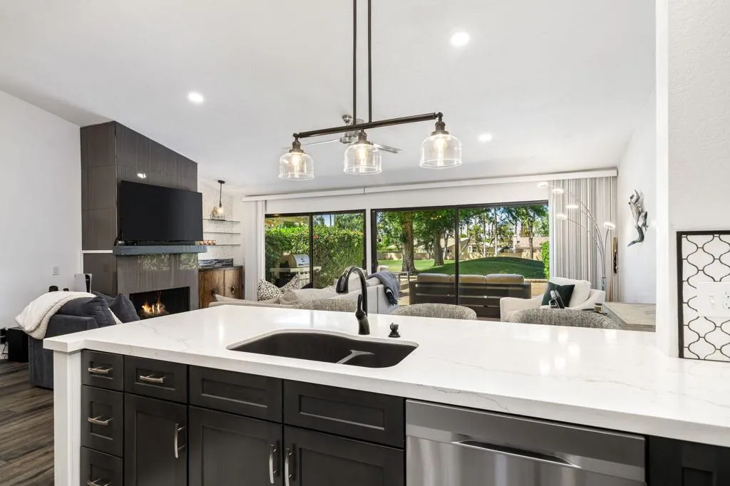 42-web-or-mls-SNWoodHaven_OPMG_0426_042