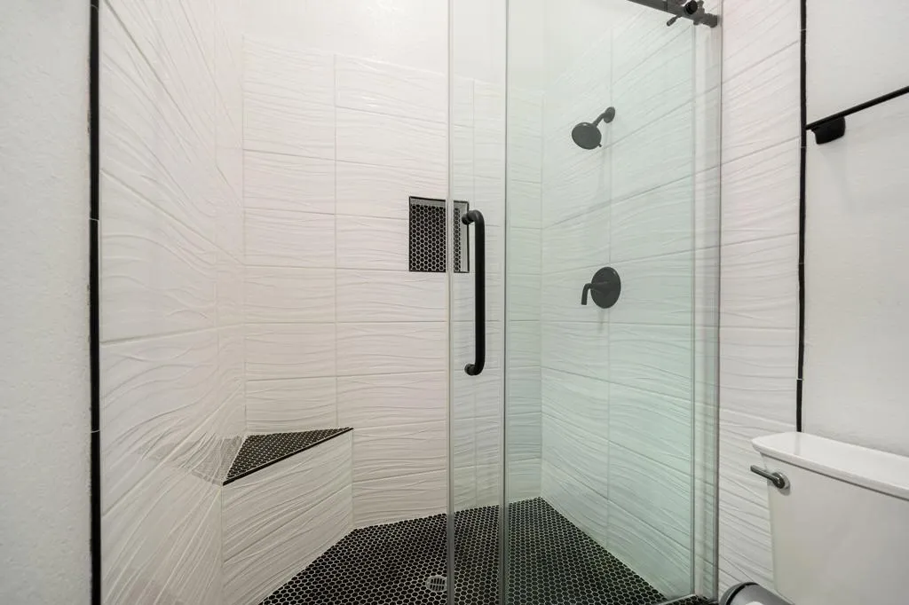 57-web-or-mls-SNWoodHaven_OPMG_0426_057