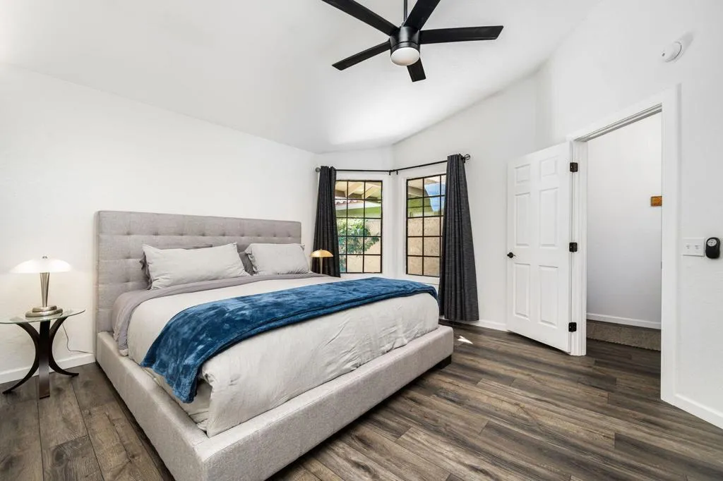 55-web-or-mls-SNWoodHaven_OPMG_0426_055