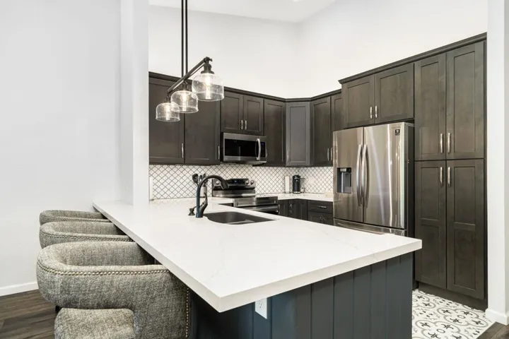 39-web-or-mls-SNWoodHaven_OPMG_0426_039