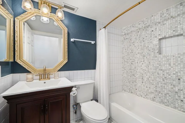 52-web-or-mls-SNWoodHaven_OPMG_0426_052