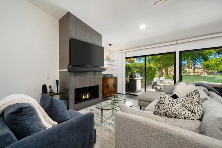 32-web-or-mls-SNWoodHaven_OPMG_0426_032
