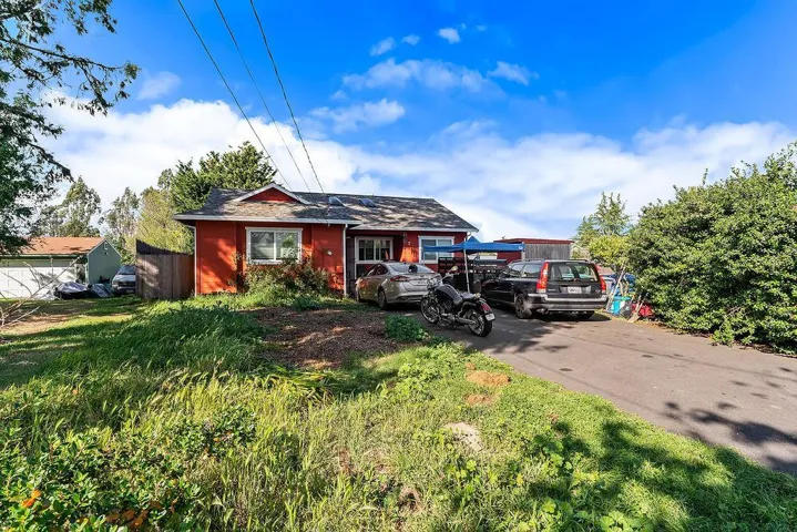 3710 Bodega Avenue, Petaluma, California 94952