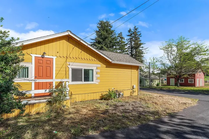 3710 Bodega Avenue, Petaluma, California 94952
