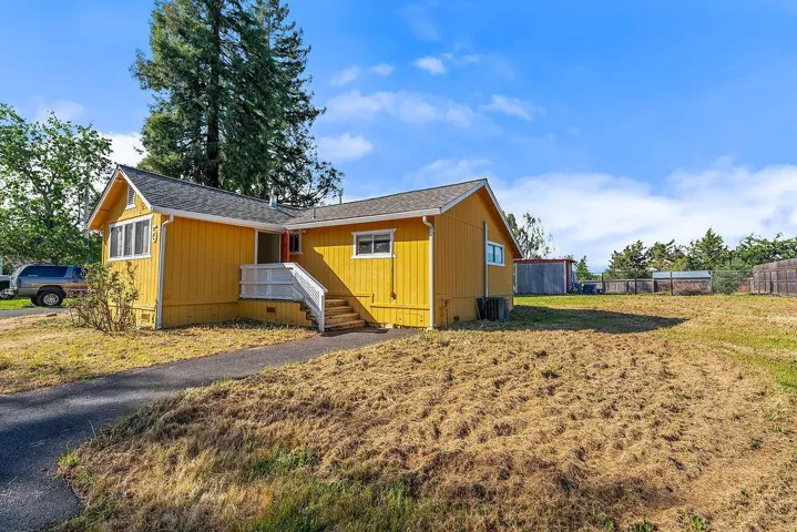 3710 Bodega Avenue, Petaluma, California 94952