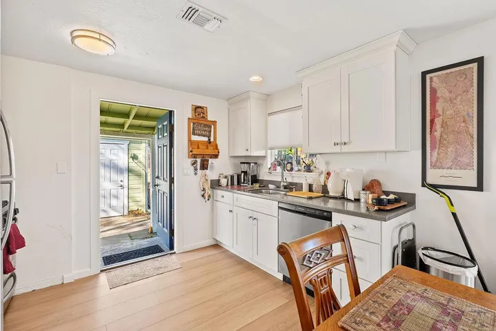 3710 Bodega Avenue, Petaluma, California 94952