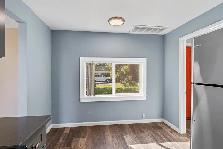 3710 Bodega Avenue, Petaluma, California 94952