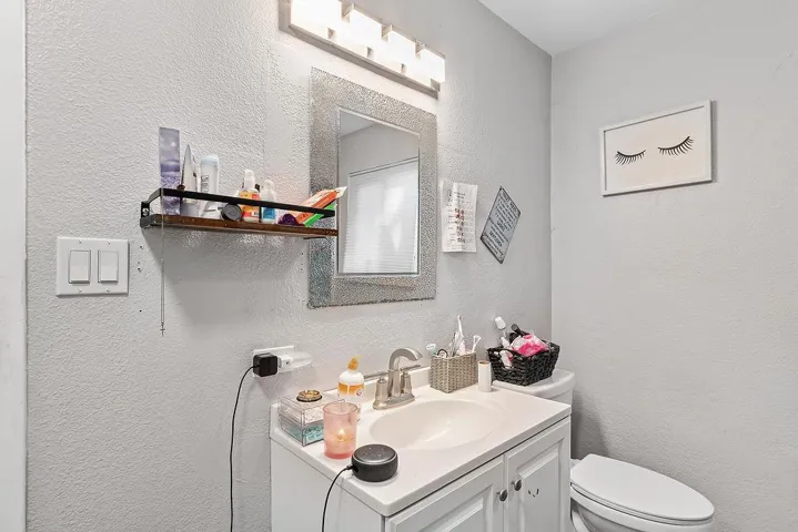 3710 Bodega Avenue, Petaluma, California 94952