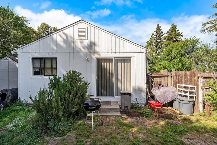 3710 Bodega Avenue, Petaluma, California 94952