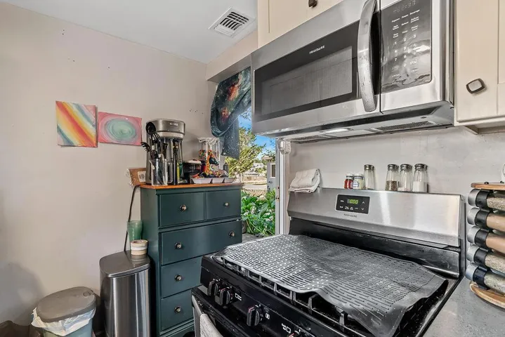 3710 Bodega Avenue, Petaluma, California 94952