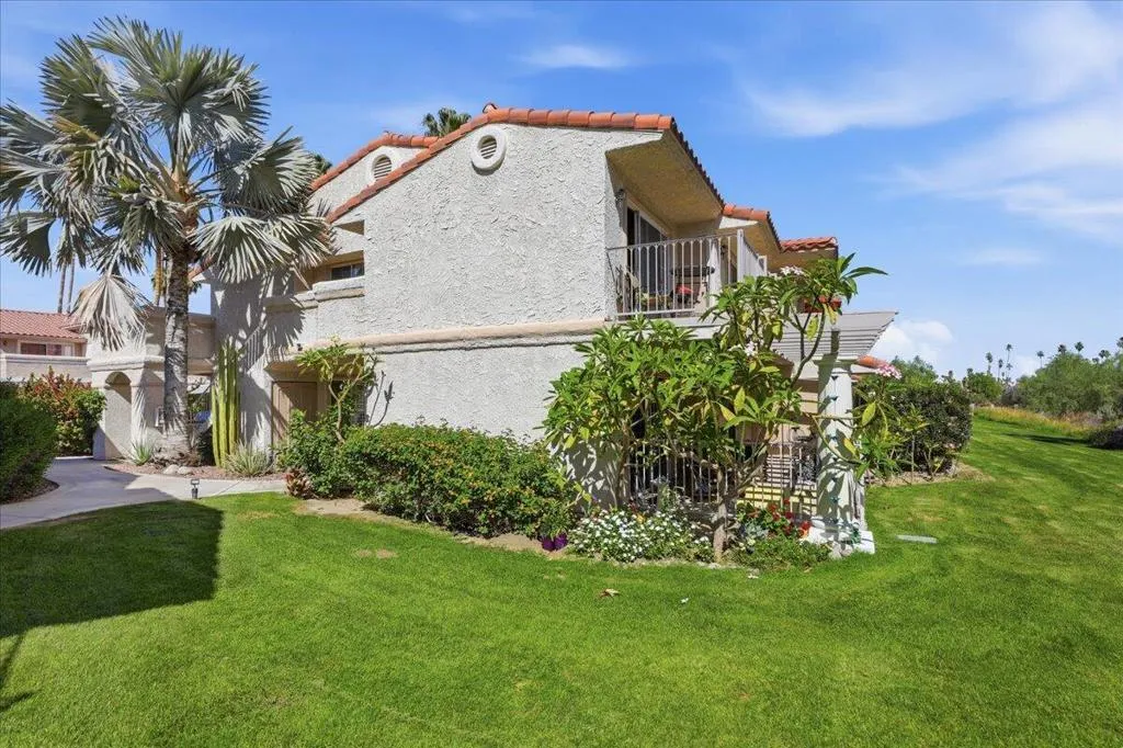 03-Property View