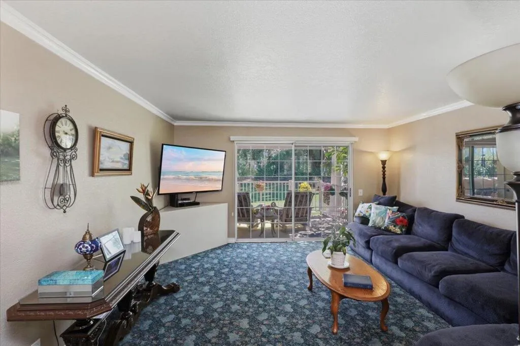 13-Living Room
