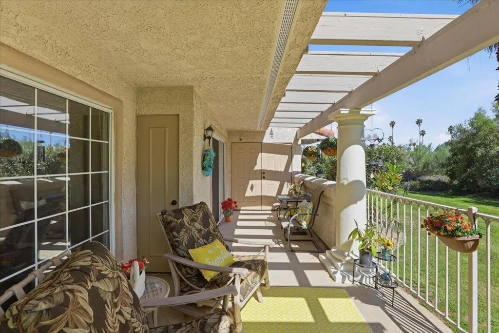 28-Patio View