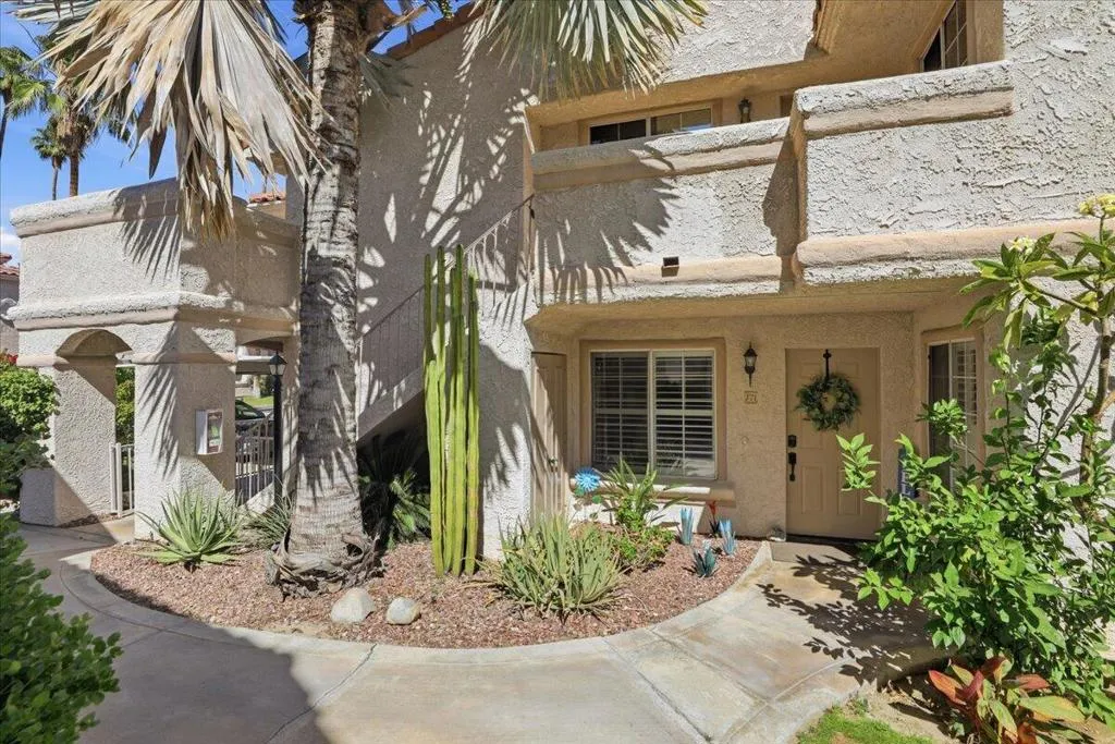 02-Front Property View