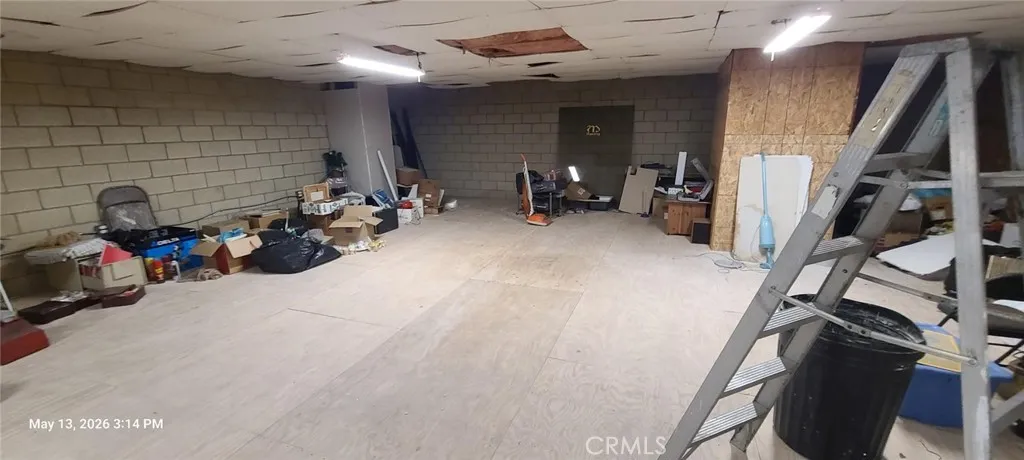 Upstairs Mezzanine & storage.