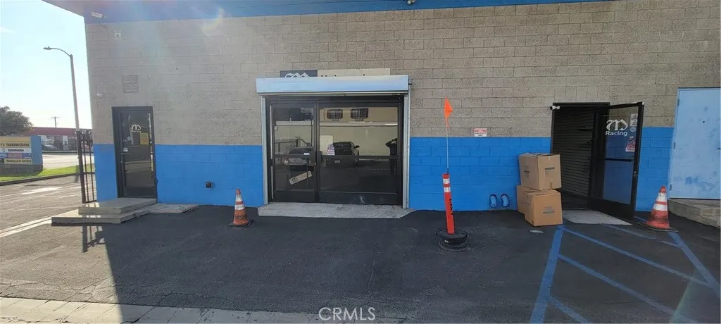Double Door entry for autos, 2-ped doors for entry also.