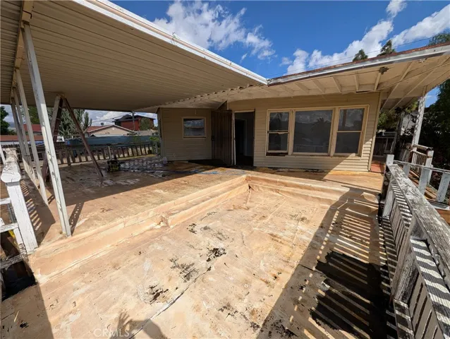 Top unit walk off deck