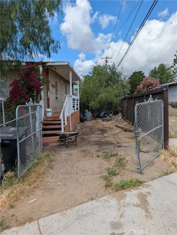 Top Unit Parking/ Entrance