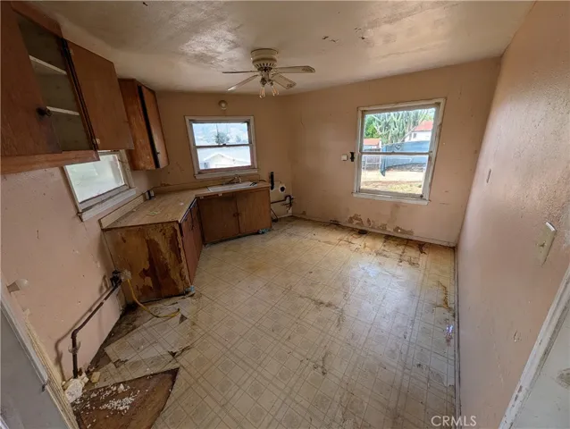 Top unit kitchen/laundry