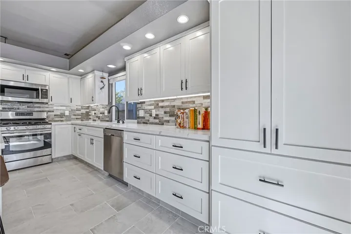 3438 Tres Logos Drive, Merced, California 95348