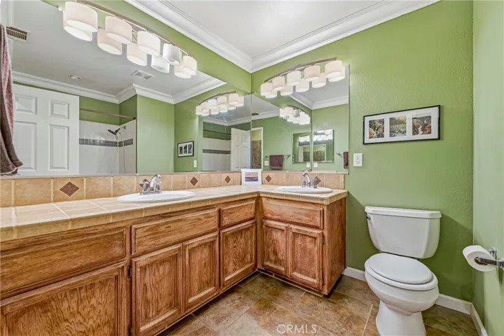 3438 Tres Logos Drive, Merced, California 95348