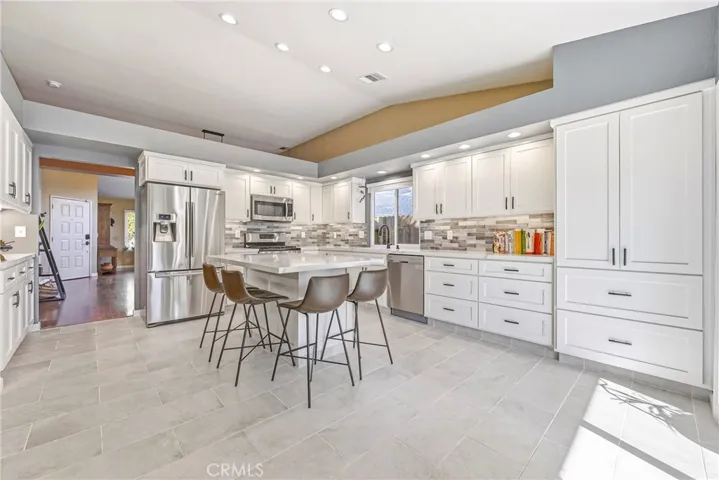 3438 Tres Logos Drive, Merced, California 95348