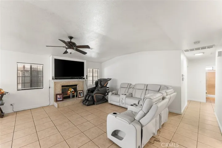 2601 Dixie Street, Rosamond, California 93560