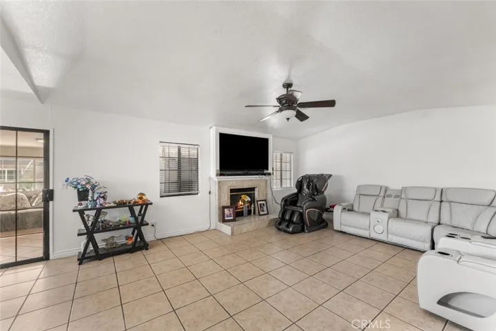 2601 Dixie Street, Rosamond, California 93560