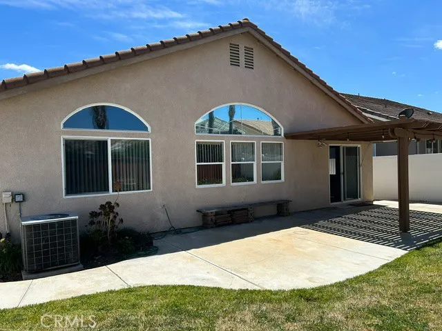 Hardscape & Grass in the rear