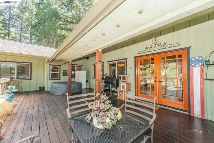 171 Airport Rd, Trinity Center, California 96091
