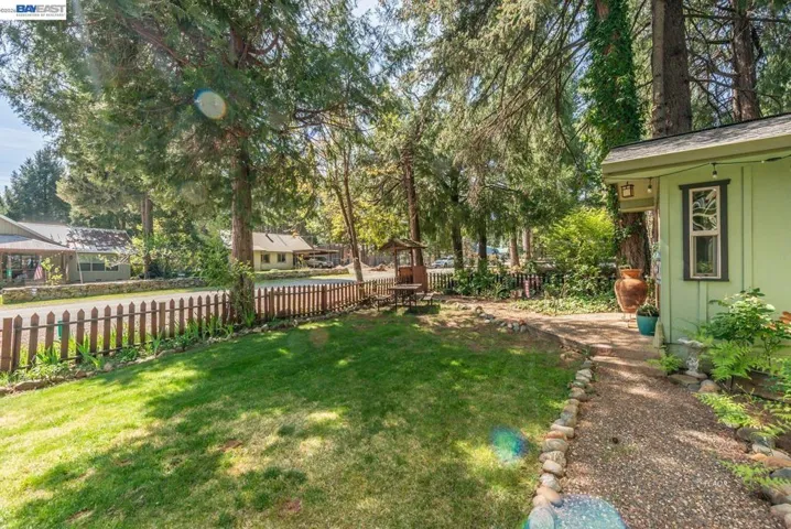 171 Airport Rd, Trinity Center, California 96091