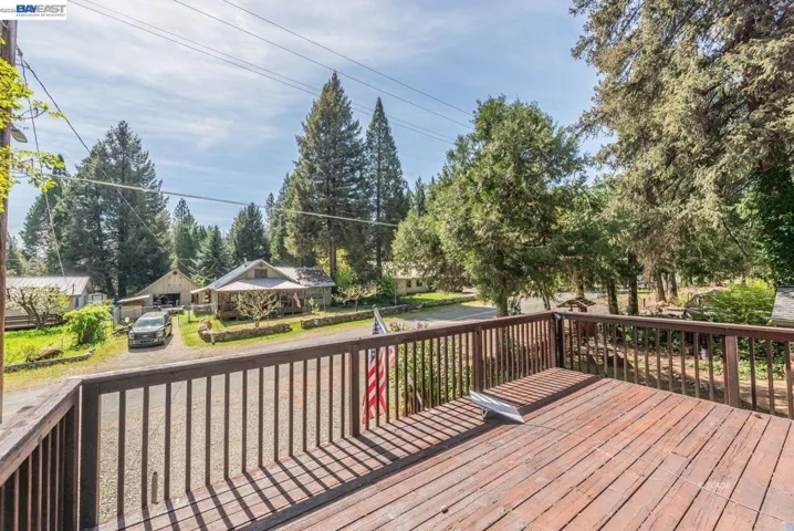 171 Airport Rd, Trinity Center, California 96091
