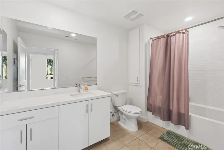1344 Nolita, Irvine, California 92612
