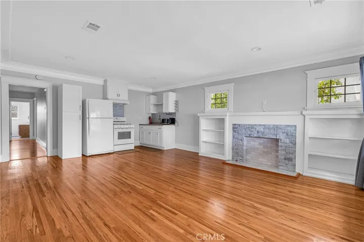228 S El Molino, Alhambra, California 91801