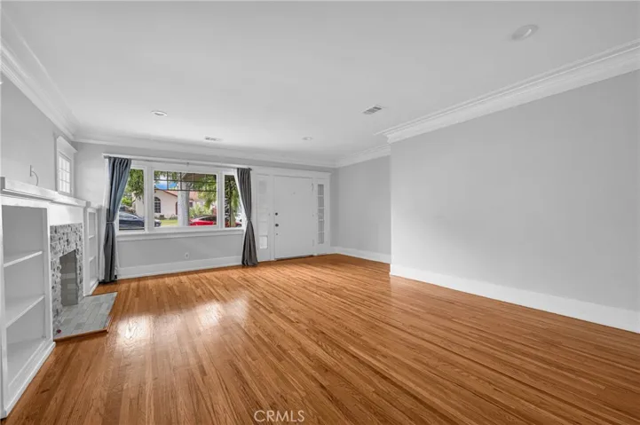 228 S El Molino, Alhambra, California 91801