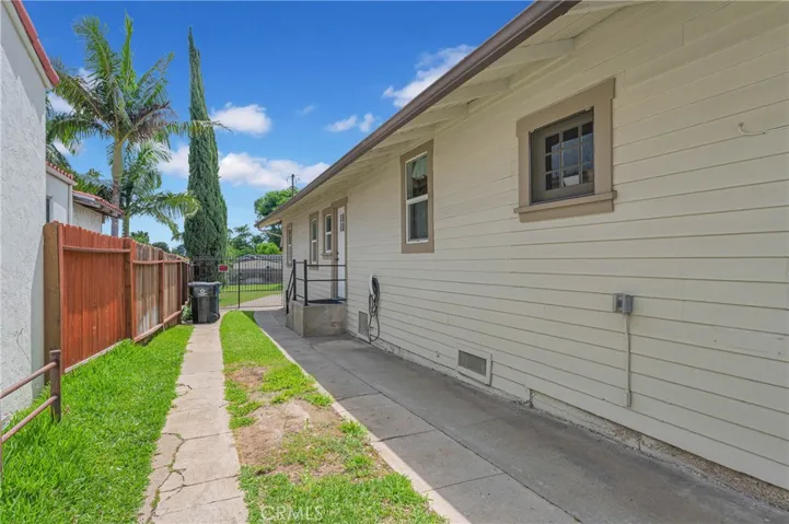 228 S El Molino, Alhambra, California 91801