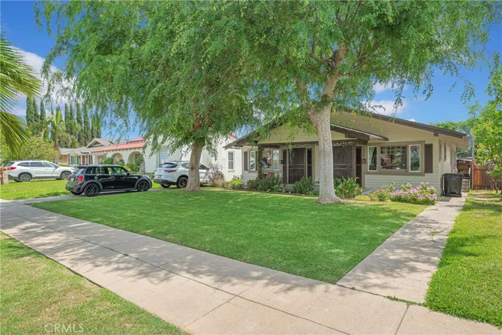 228 S El Molino, Alhambra, California 91801