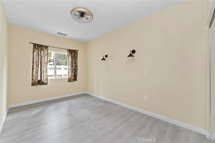 15688 Kingswood, Victorville, California 92392