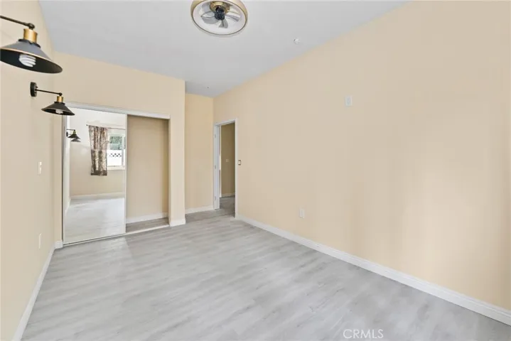 15688 Kingswood, Victorville, California 92392