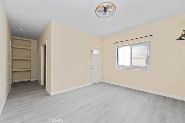 15688 Kingswood, Victorville, California 92392