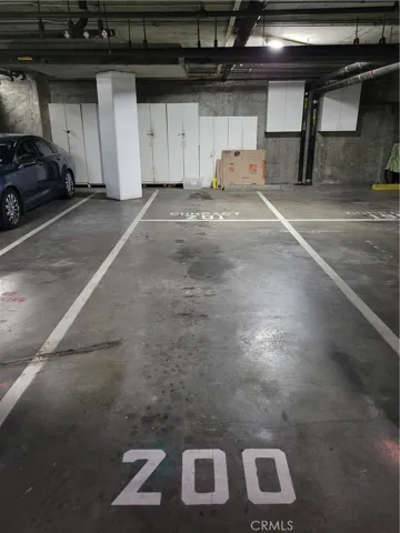 Tandem Parking for 2 cars