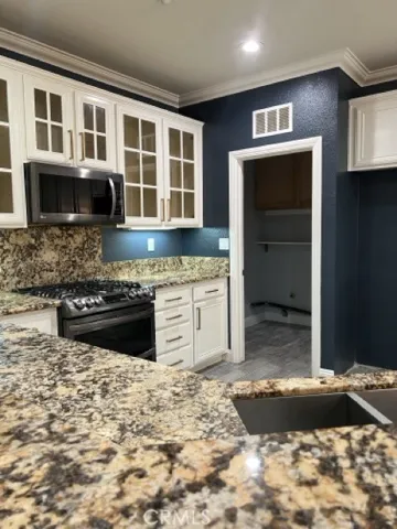 6105 Eaglemont, Fontana, California 92336