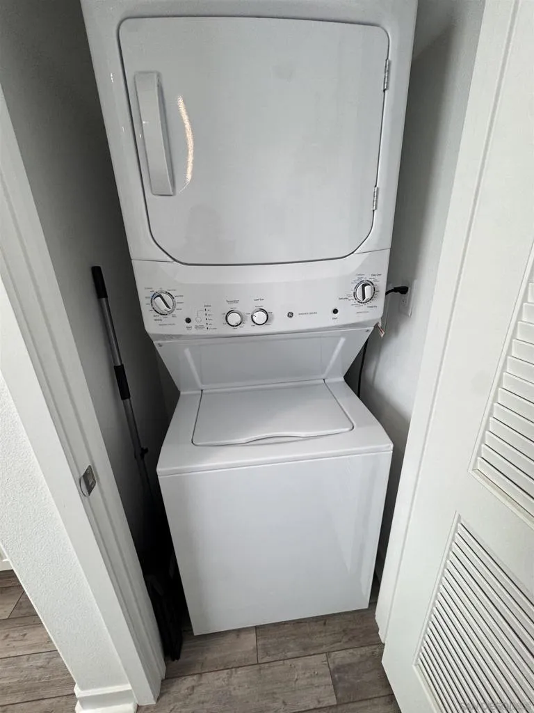 ADU Stackable W/D