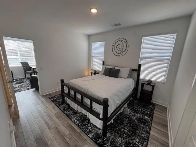 Full Bathroom off bedroom -walkway into ADU great room