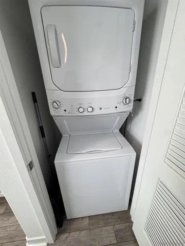 ADU Stackable W/D