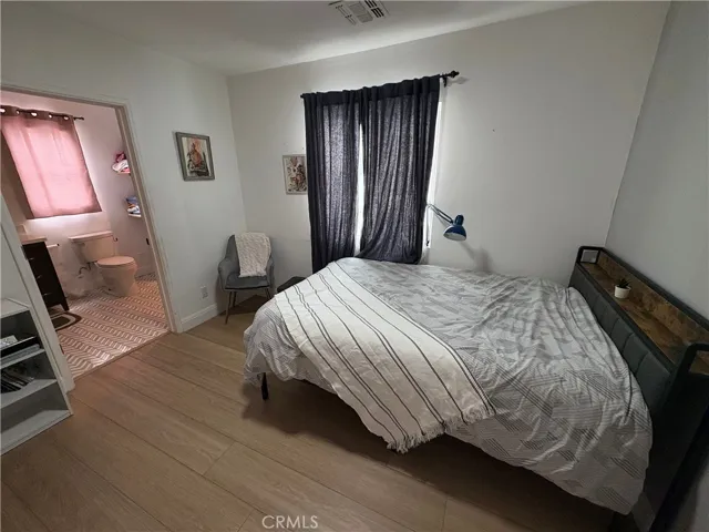 10816 Calvert, North Hollywood, California 91606